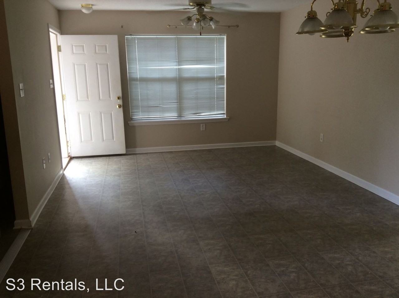 835 E 2nd St - Photo 2 of 8