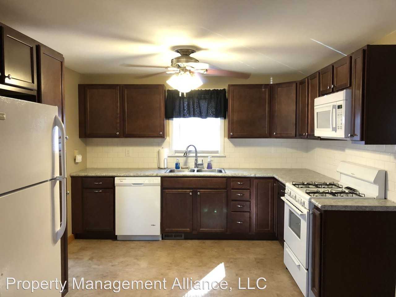 205 Kinne St - Photo 2 of 15