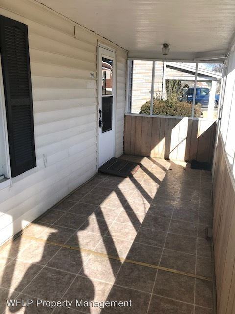 2223 Cobbs St - Photo 3 of 11