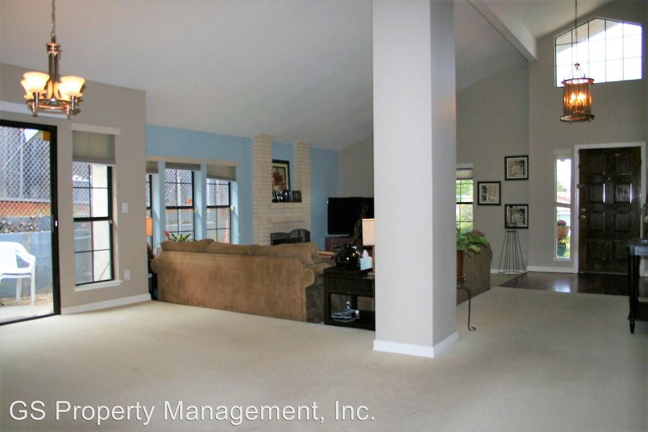 1706 Hyacinth Ln - Photo 2 of 27