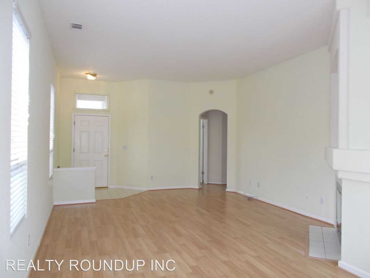 6900 Sandy Souza Way - Photo 3 of 12