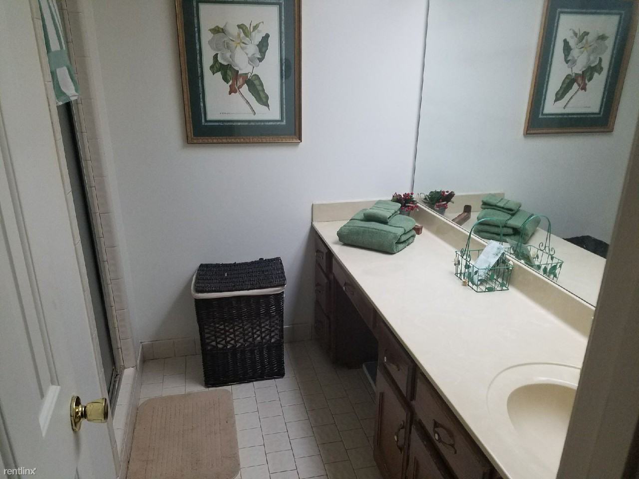 7182 N Germanwood Ct - Photo 3 of 10