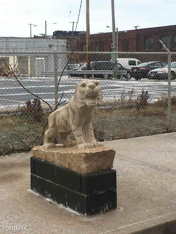 2150 Rockwell Ave #B - Photo 2 of 14