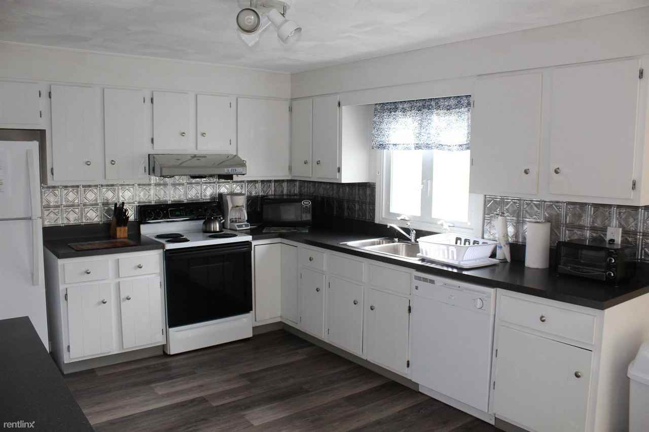 15 Hope Ln - Photo 3 of 11