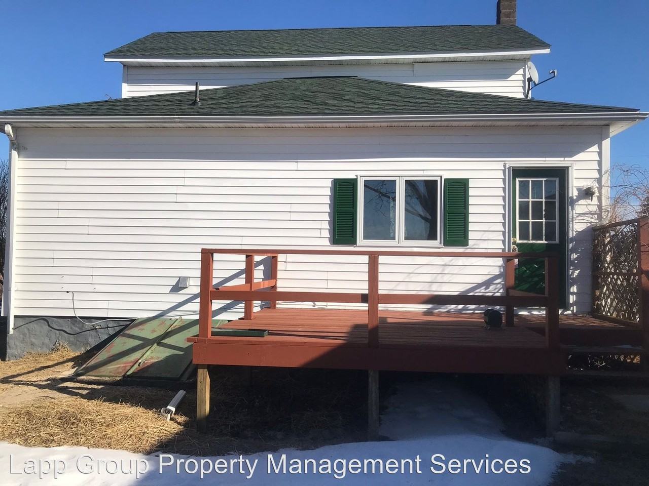 3288 Skyline Dr - Photo 2 of 15