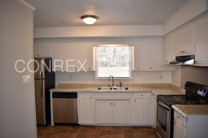 123 Bondale Dr - Photo 3 of 16