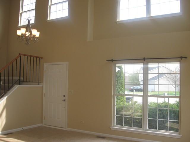 1131 Lakewood Cir - Photo 3 of 17
