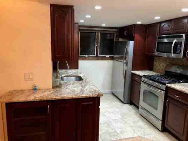 252 Kell Ave - Photo 2 of 6