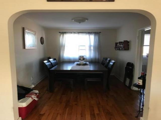 76-29 Commonwealth Blvd - Photo 3 of 6