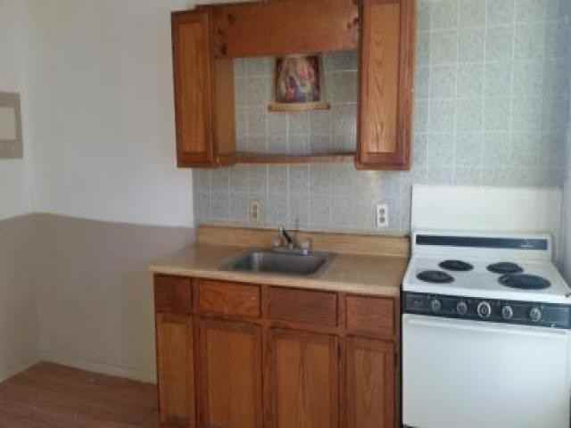 57 Center St - Photo 3 of 6