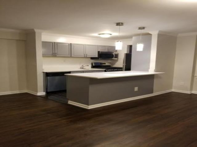 196 Martine Ave - Photo 2 of 6