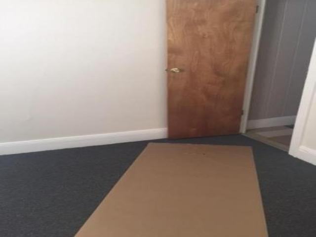 105 Nassau Rd - Photo 3 of 4