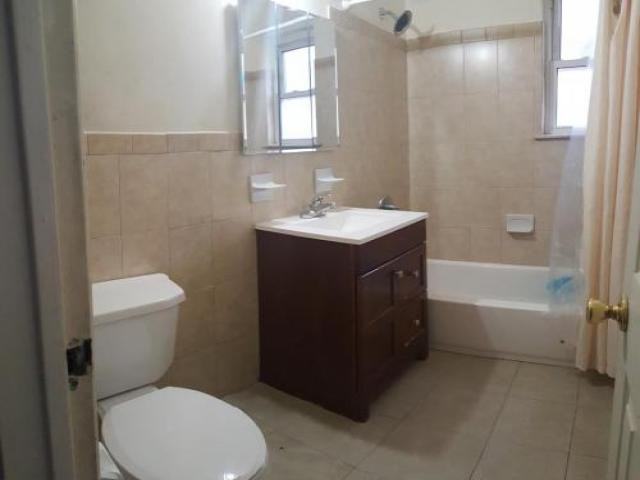 160-62 21st Ave - Photo 2 of 6