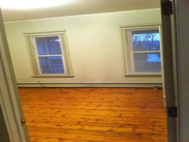 292 Cole Ave - Photo 2 of 4