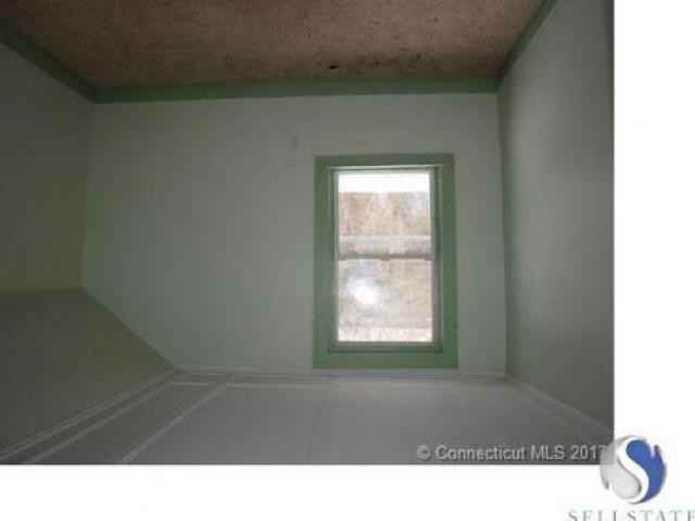 48 S Main St - Photo 3 of 6