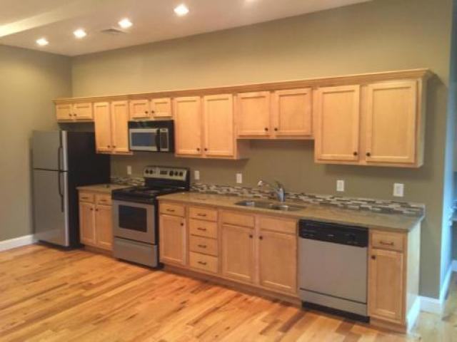 295 E Dominick St - Photo 3 of 6