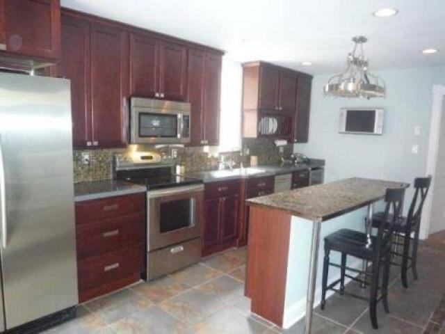 6203 Falls Rd - Photo 3 of 6