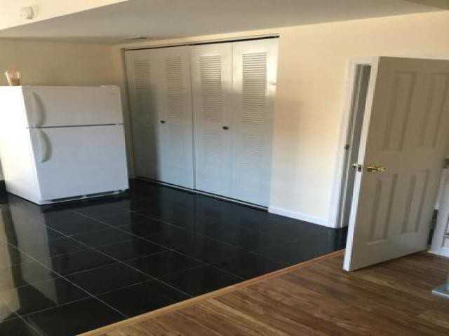 226 Hull Ave - Photo 2 of 6