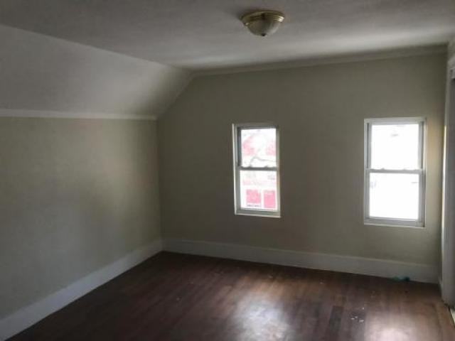 10 Smith Ave - Photo 2 of 6