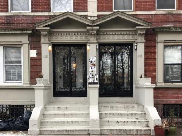 1074 Park Pl - Photo 2 of 6