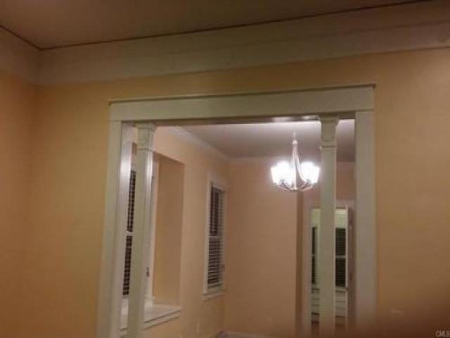 3 Palmer Ln - Photo 3 of 6