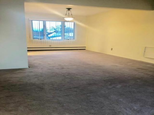 1250 Burton Ave - Photo 2 of 6