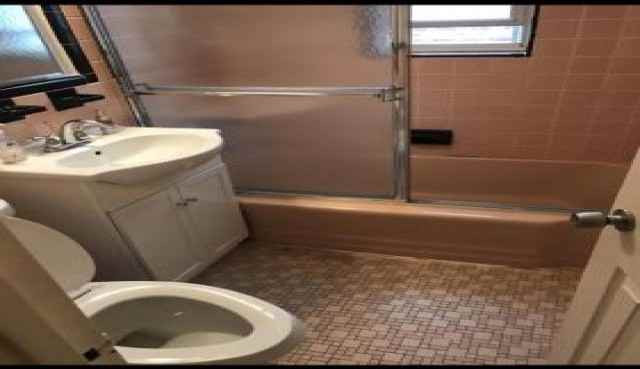 1410 Reed Pl - Photo 3 of 6