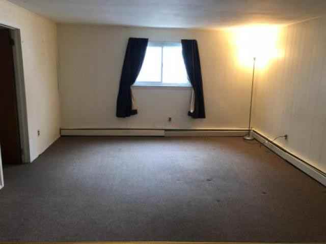 223 49th St - Photo 2 of 6