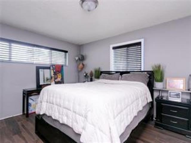 1841 SW 36th Ave - Photo 3 of 6