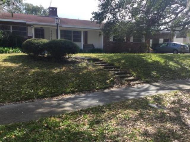 1524 Clarendon Ave - Photo 2 of 6