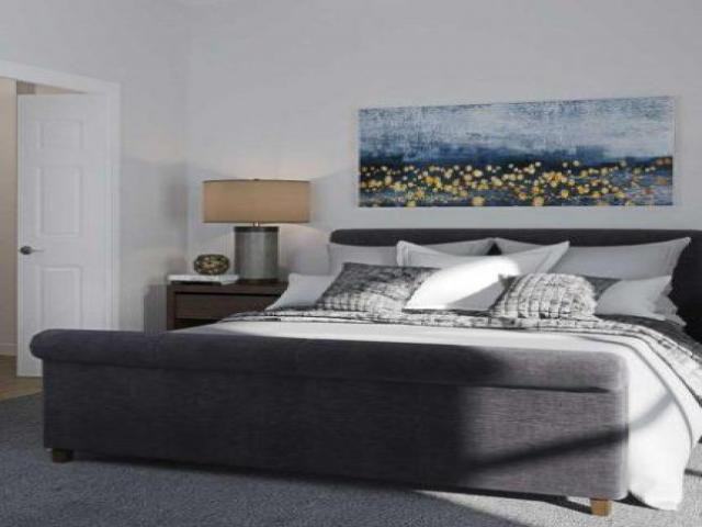 925 N Franklin St - Photo 2 of 6