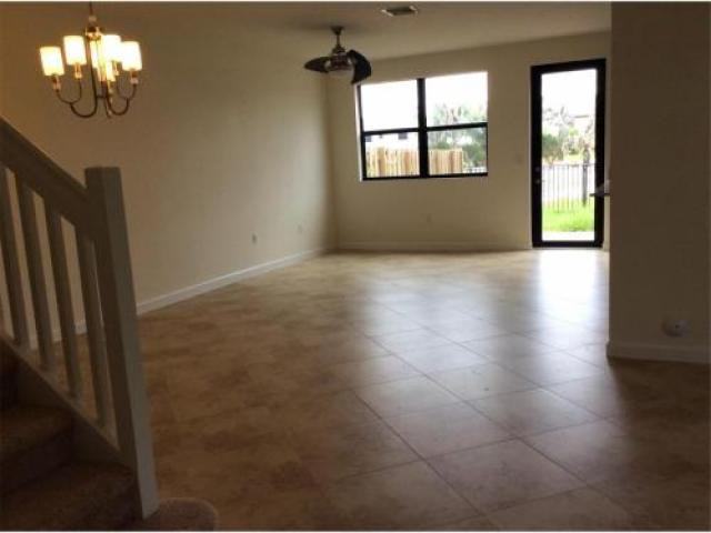 16620 SW 42nd Terrace - Photo 3 of 6