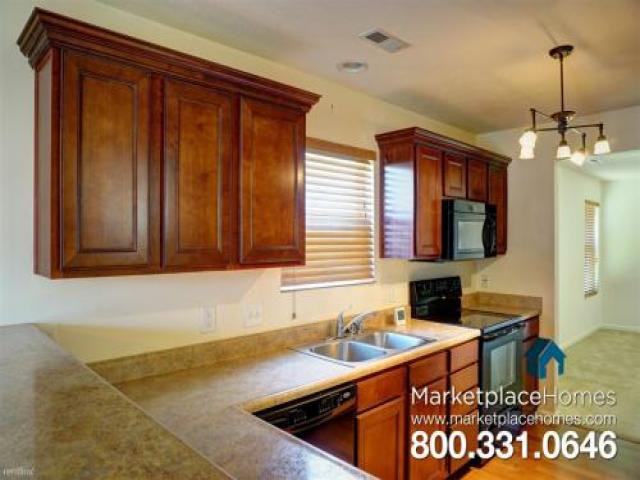 2392 Middle View Dr - Photo 3 of 6