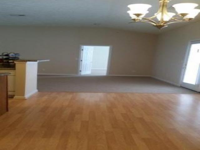 204 Overland Ridge - Photo 2 of 6