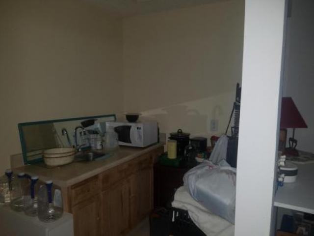 16105 Ravendale Dr - Photo 3 of 6