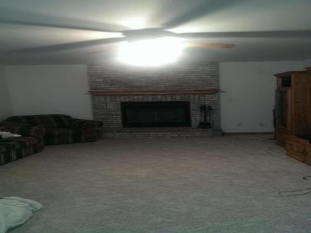 1266 Red Fox Cir - Photo 2 of 3