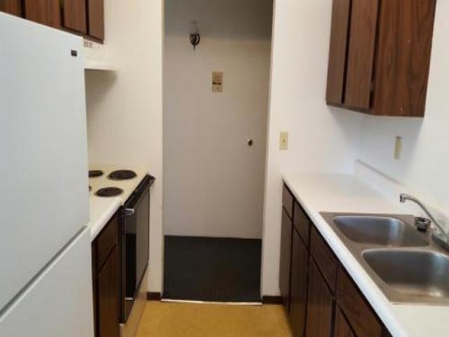 211 N 3rd St - Photo 3 of 6