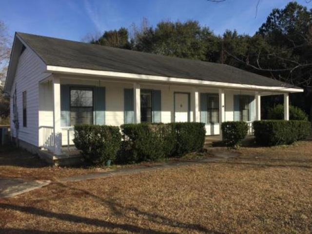 9411 Johnson Rd S - Photo 2 of 6