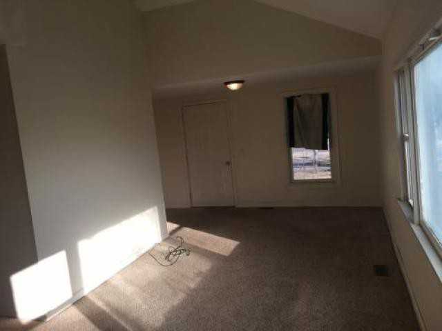 208 N Myers St - Photo 3 of 5