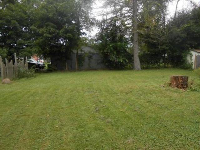 701 W Burbank St - Photo 2 of 6