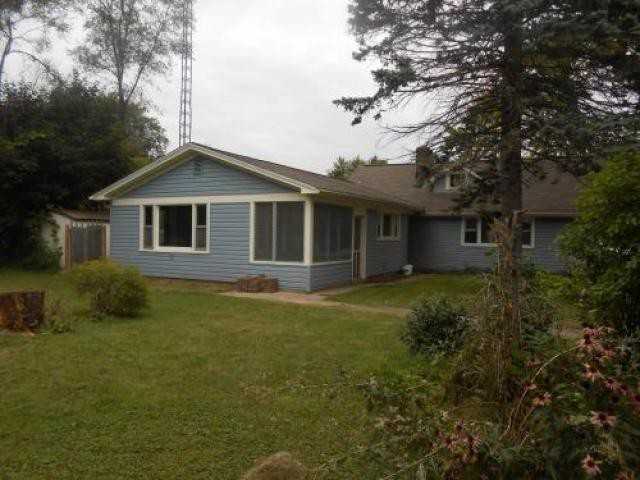 701 W Burbank St - Photo 3 of 6