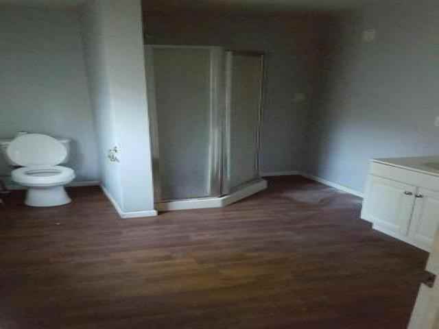 2224 Van Bibber Ave - Photo 2 of 6