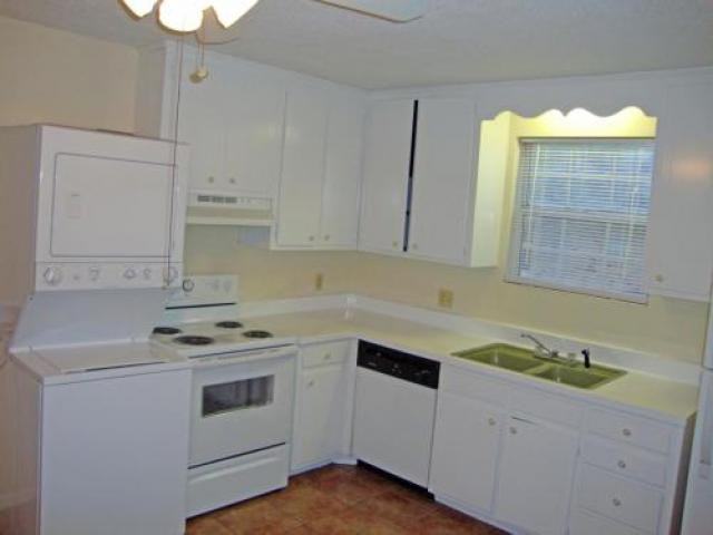 5311 Townes Ct - Photo 2 of 5