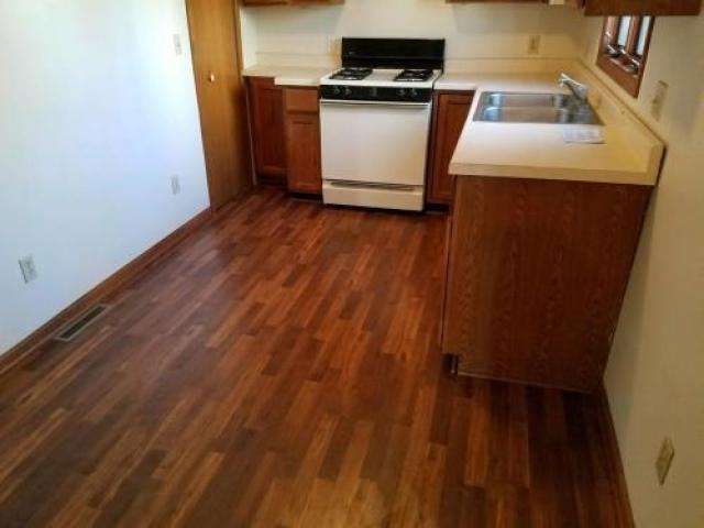 311 Monroe Ave - Photo 2 of 4