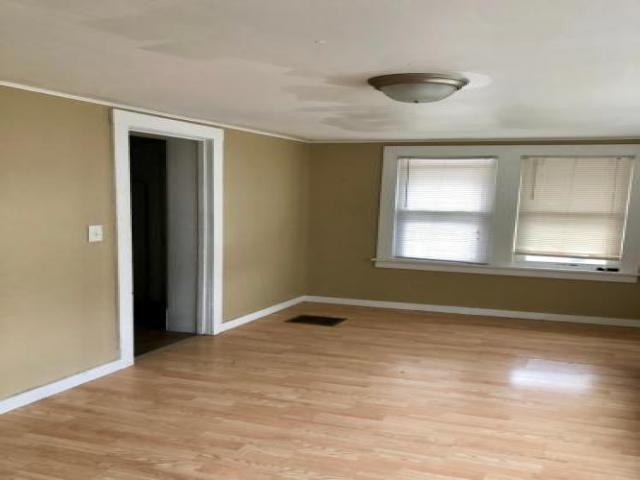 2330 5th St - Photo 3 of 5