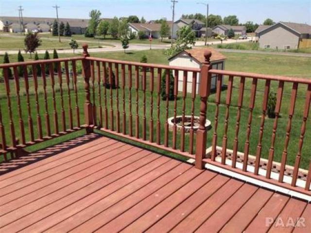 1409 Saddle Brook Ln - Photo 3 of 6