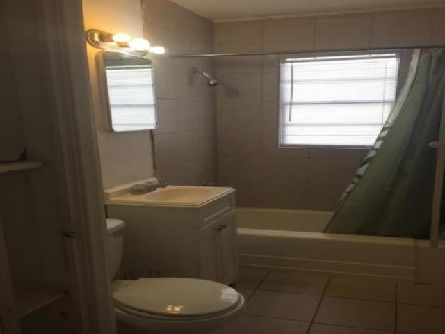 1413 N Columbia Ave - Photo 2 of 6