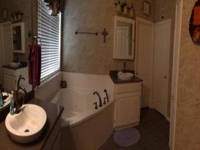 2921 Prestonwood Dr - Photo 3 of 4