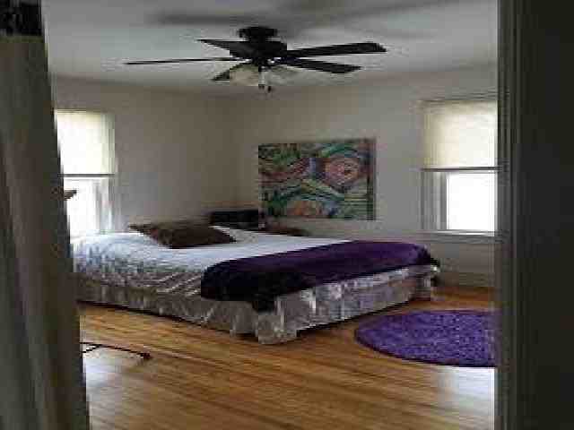 916 N Washington Ave - Photo 3 of 5