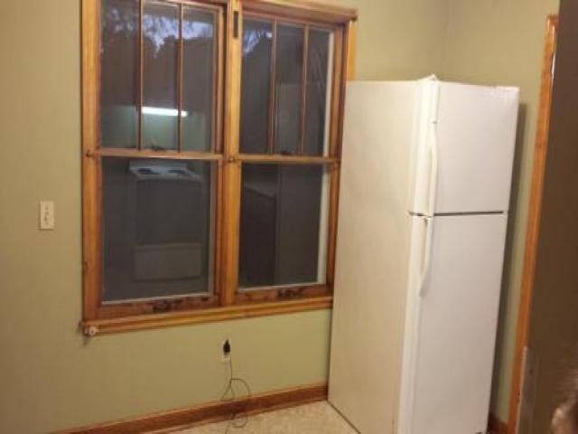 506 4th St - Photo 3 of 6